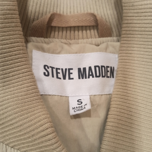 Steve Madden full zip up trank bomber Jacket. Size small - Picture 6 of 15